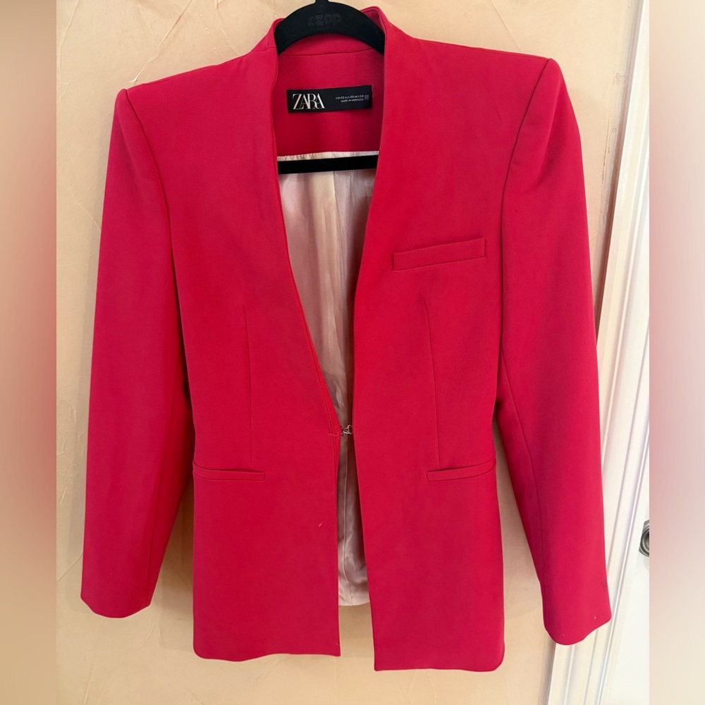 Izod Women's Vibrant Red Blazer